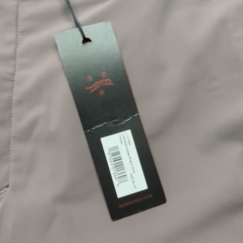 Sun Day Red Shorts Mens 36 Taupe Endless Stretch Tiger Woods Golf Performance - Picture 2 of 14